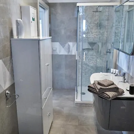 L'ammonite Oda ve Kahvaltı *